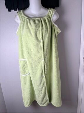 Light Avocado Green Terry Snap Button-Up Bath Wrap Robe Towel Size L